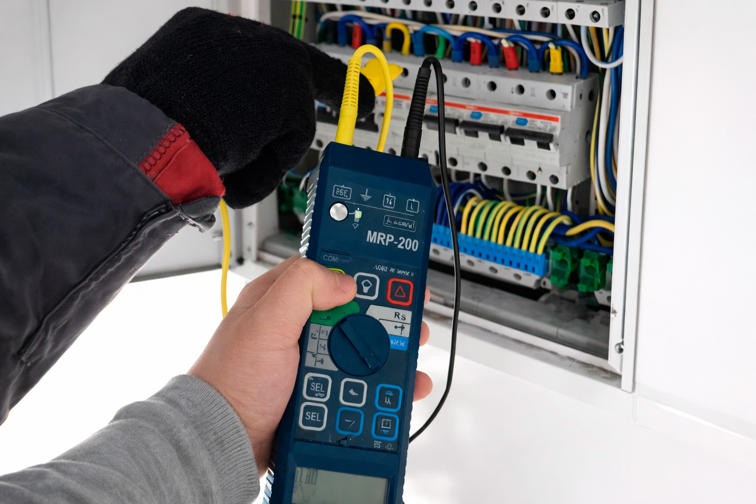 Проверка автоматических выключателей УЗО